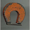 PodkvastMagnet.jpg<>Podkvasti magnet.