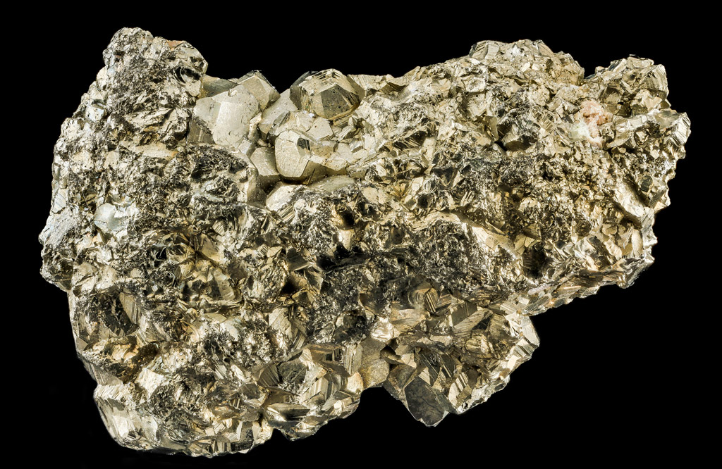 Mineral; vraščeni kristali pirita