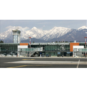 aerodrom.jpg<>Število potnikov vpliva na nakup letal, velikost letališča, uvedbo novih linij ...