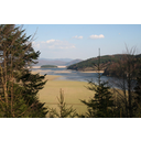 0322_cerknisko_jezero.jpg<>Cerkniško jezero je primer kraškega presihajočega jezera. V času visokega vodostaja, je Cerkniško jezero največje jezero v državi.