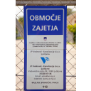 OBMOJE~1.JPG<>Področja zajetij so označena z ustreznimi tablami.