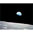 slika_zemlja_z_lune3.jpg<>Prva barvna fotografija Zemlje slikana z Lune